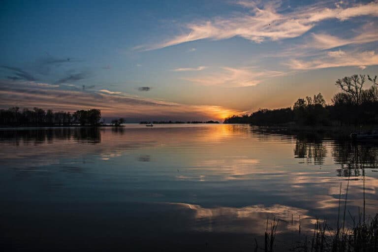 The 15 Best Bass Lakes in the US - Places to Fish 2023 - CatchMeFishing